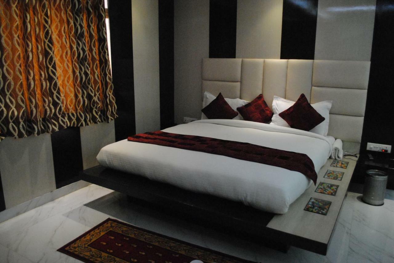 Hotel Saraswati Inn Aurangabad  외부 사진